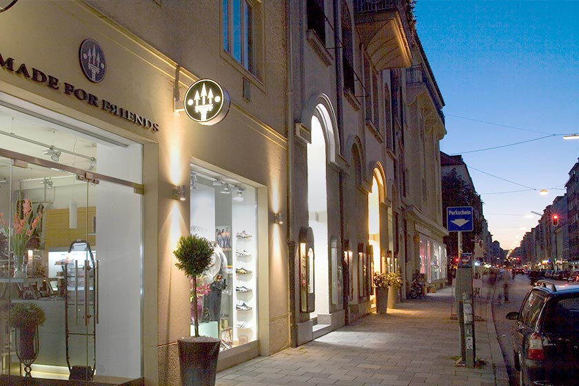 Shopping Arrangement