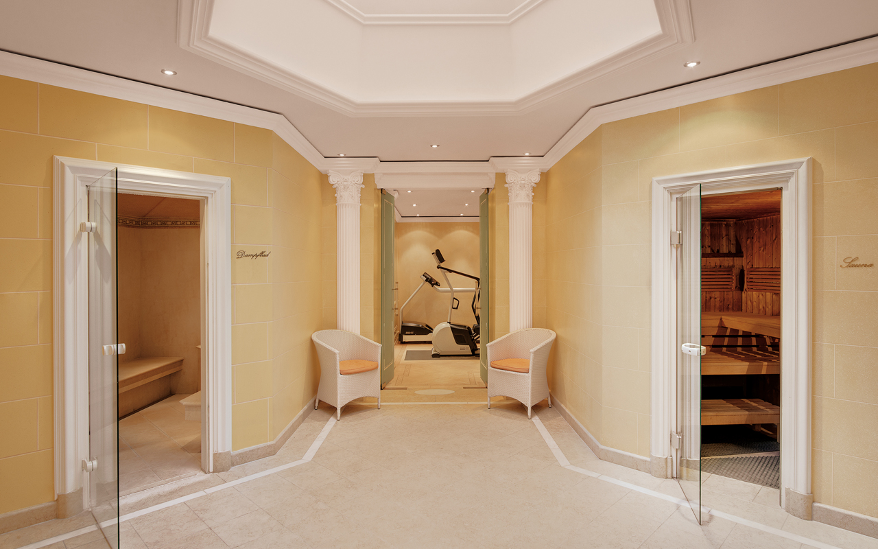 Wellnessbereich Hotel Königshof München